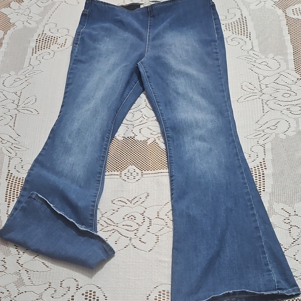Jessica Simpson Blue Flare Wide Leg Jeans - Picture 4 of 11